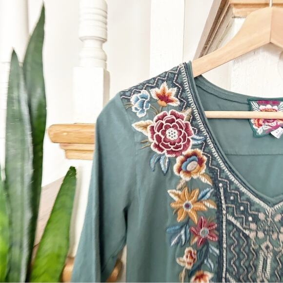 Johnny Was Eleni Green 3/4 Sleeve Embroidered Bohemian Tunic Blouse Top Size XS - Picture 5 of 8